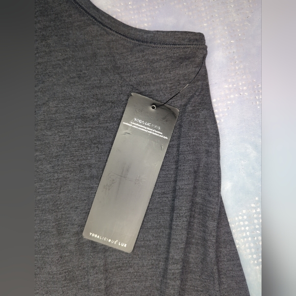 Yogalicious Lux Sleeveless Top With Side Knot. Black, Size XXL - Picture 5 of 13